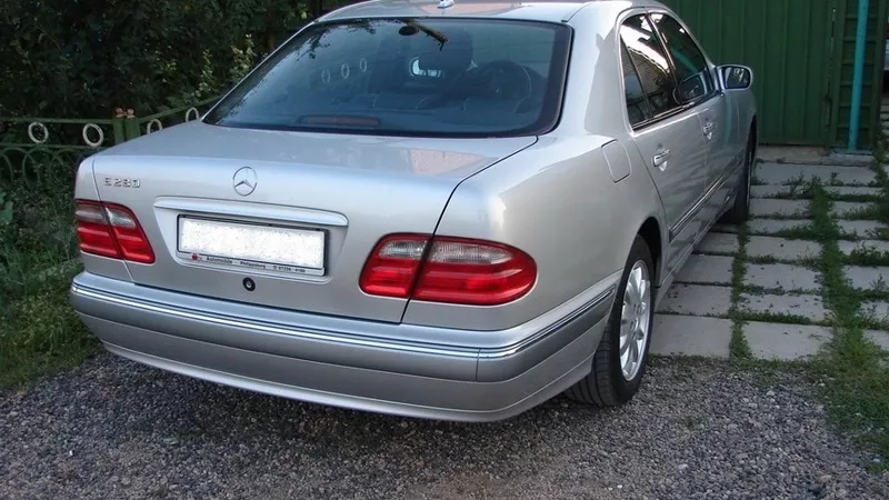 Продам Mercedes-Benz E280 4