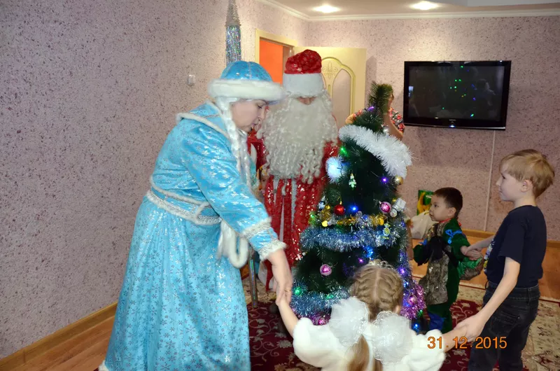 Дед Мороз и Снегурочка спешат к Вам на Праздник! 4
