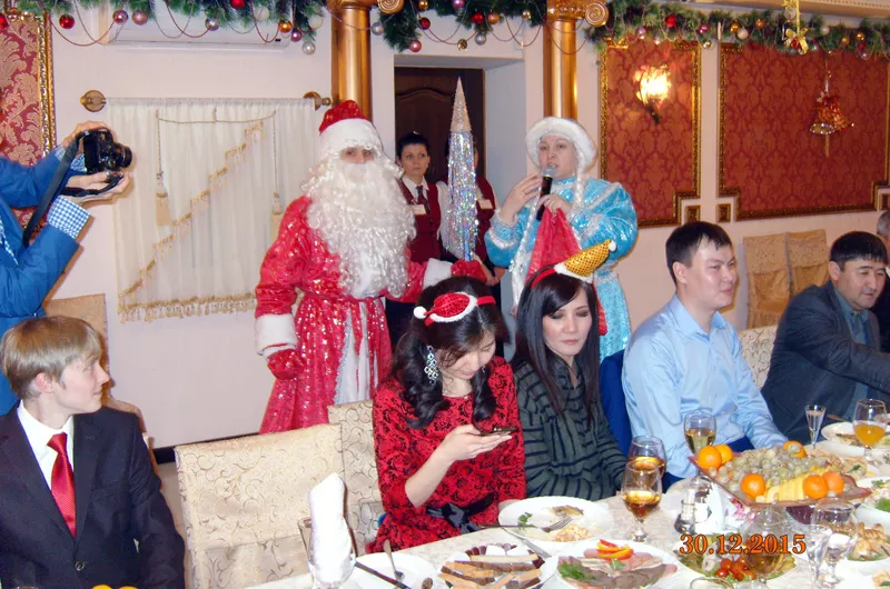 Дед Мороз и Снегурочка спешат к Вам на Праздник! 7