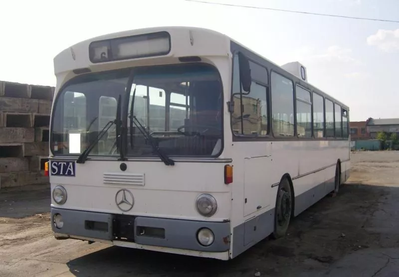 Автобус Мерседес Бенц 0 405